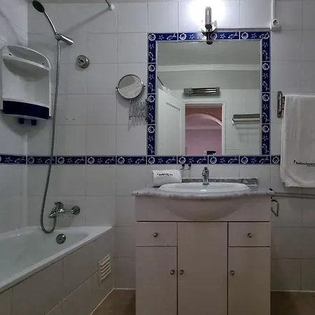 Lejlighed Flh Portimao Holiday Flat With Pool Portimão